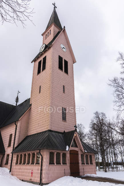 Église d'Arjeplog, La jolie église rose ; Arjeplog, comté de Norrbotten, Suède — Photo de stock