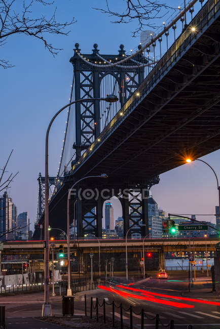 Manhattan Bridge At Sunset; Nova Iorque, Nova Iorque, Estados Unidos da América — Fotografia de Stock