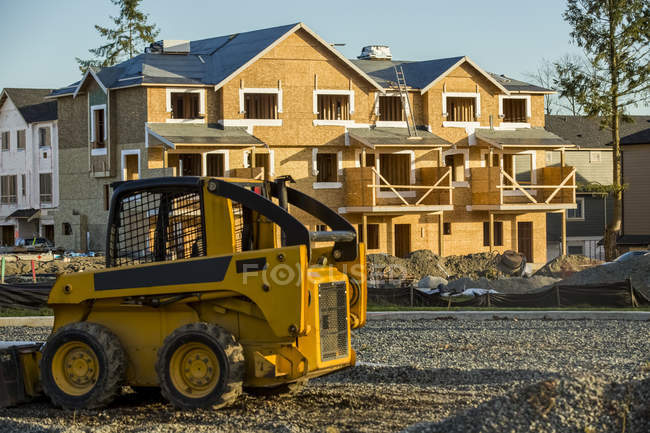 Construction d'une nouvelle maison dans un quartier, Langley, Colombie-Britannique, Canada — Photo de stock