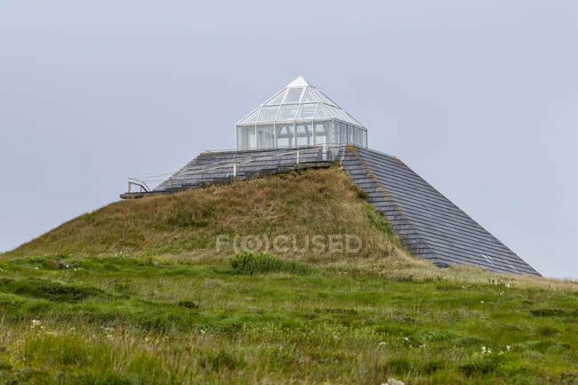 Ceide Fields Visitor Centre, Neolithic Site, Wild Atlantic Way; Killala, County Mayo, Irlanda - foto de stock