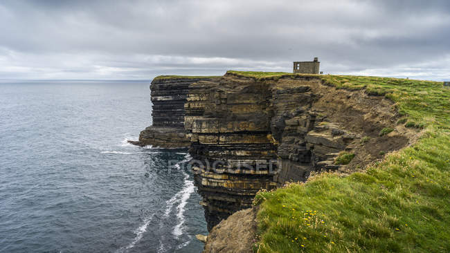 Downpatrick Head and coastline of County Mayo, Killala, County Mayo, Ireland — Stock Photo