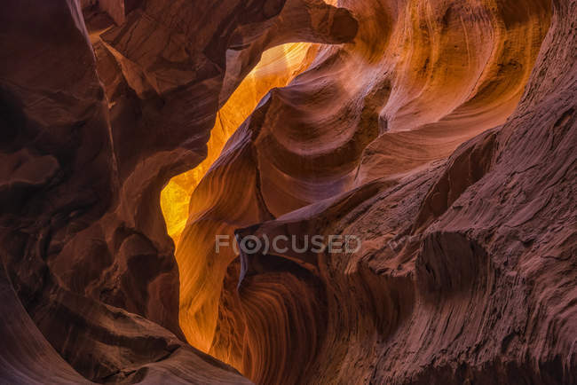 Vista panorámica del majestuoso cañón de Ranura conocido como Rattlesnake Canyon; Page, Arizona, Estados Unidos de América - foto de stock