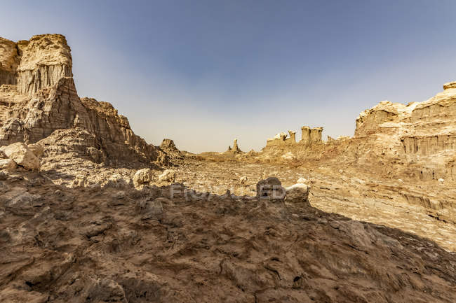 Vista panorámica de la depresión de Danakil, un cañón hecho de sal, Dallol, región de Afar, Etiopía - foto de stock