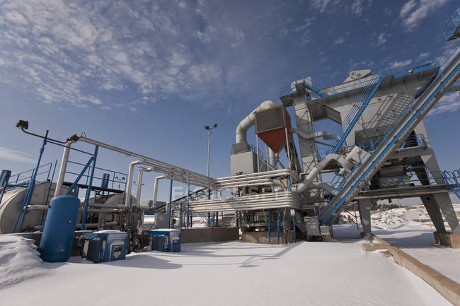 Scenic view of Asphalt plant in snow — Stock Photo