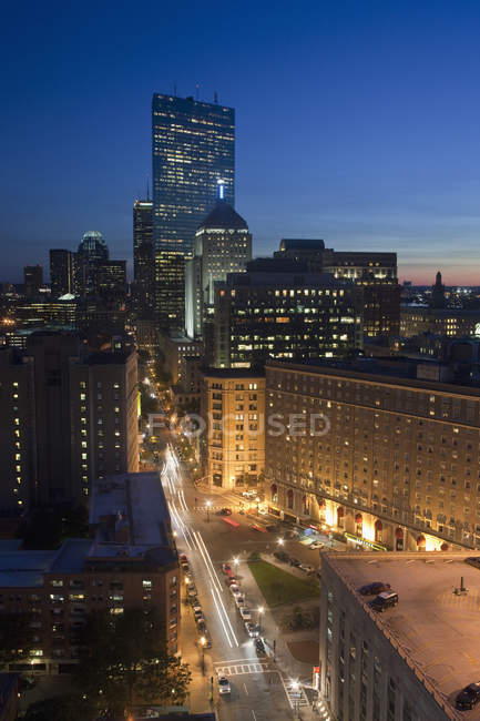 Vista panorâmica da paisagem urbana à noite, Boston, Condado de Suffolk, Massachusetts, EUA — Fotografia de Stock