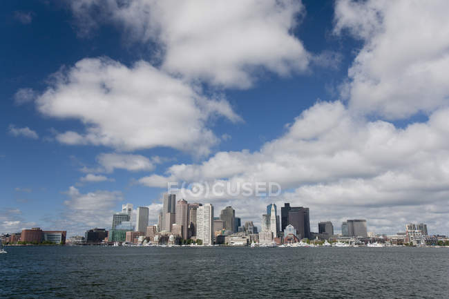 Vista panorâmica da bela cidade urbana de Boston, Condado de Suffolk, Massachusetts, EUA — Fotografia de Stock