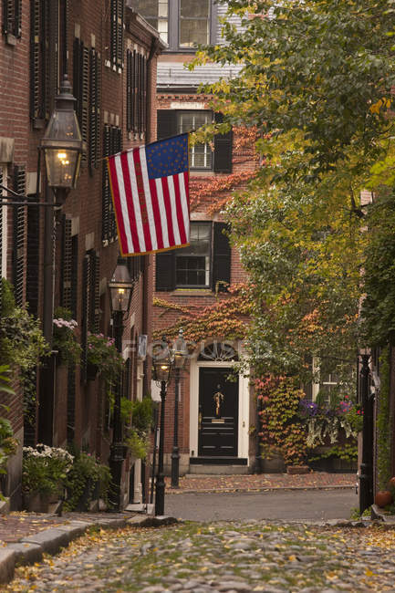 Acorn Street durante Halloween, Boston, Massachusetts, EE.UU. - foto de stock