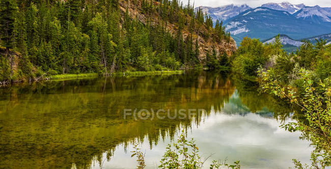 Vista panorámica del Parque Nacional Jasper; Alberta, Canadá - foto de stock