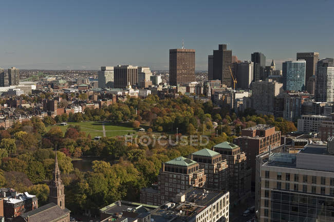 Vue en angle élevé du paysage urbain, Boston Common, Boston, Massachusetts, USA — Photo de stock