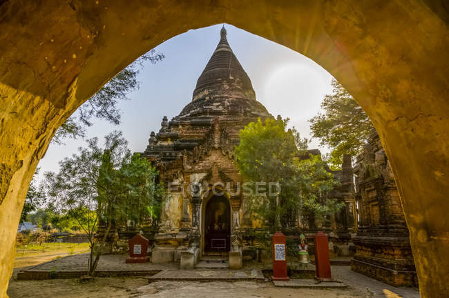 Temple bouddhiste ; Bagan, région de Mandalay, Myanmar — Photo de stock