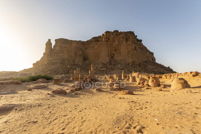 Templo de Amón, Monte Jebel Barkal; Karima, Estado del Norte, Sudán - foto de stock