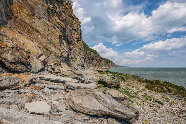 Atlantic coastline at Cape Enrage; Saint John, New Brunswick, Canada — Stock Photo