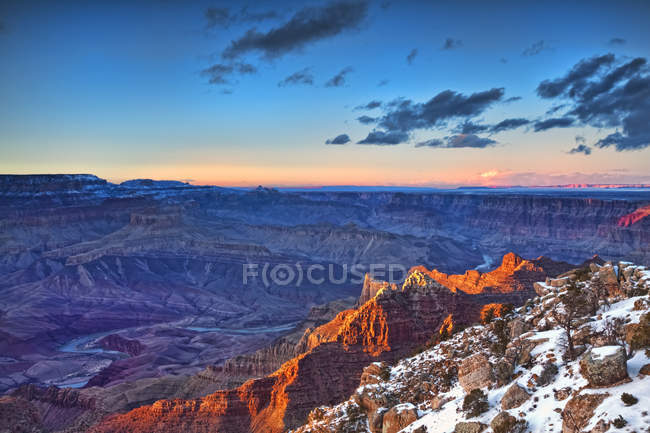Grand Canyon National Park, South rim at sunset; Arizona, United States of America — Fotografia de Stock