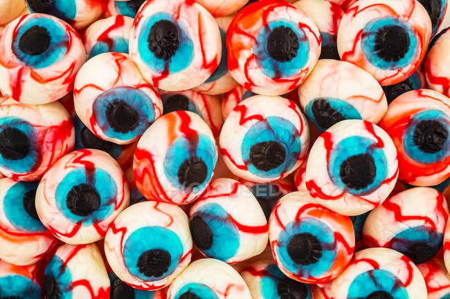 Colourful pile of eyeball gummy candies — Stock Photo