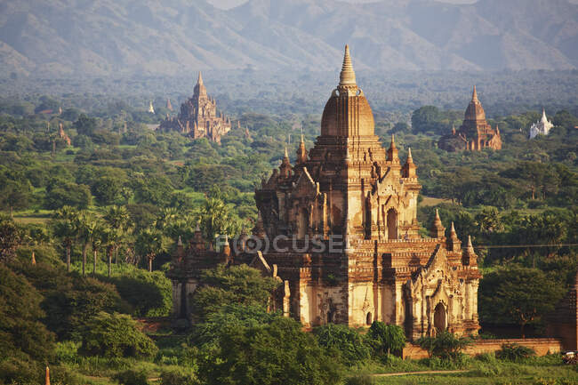Templos budistas; Bagan, região de Mandalay, Birmânia — Fotografia de Stock