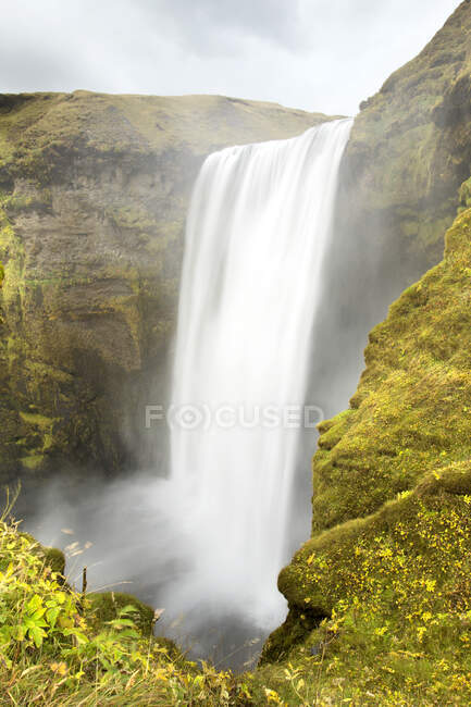 Majestic Waterfall And Mist; Iceland — Stock Photo