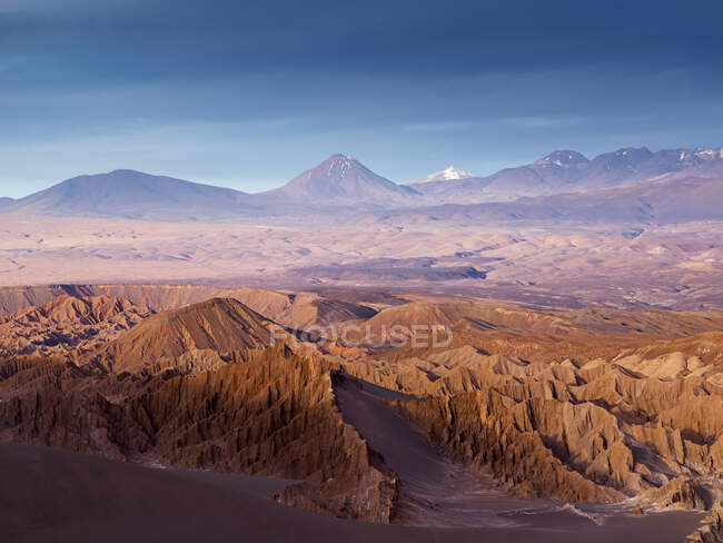 Долина Смерти на закате; Сан-Педро-де-Атакама, область Антофеста, Чили — стоковое фото