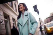 Молода азіатська красива жінка в Нью-Йорку, США — стокове фото