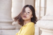 Portrait of young pretty Chinese woman — Stock Photo