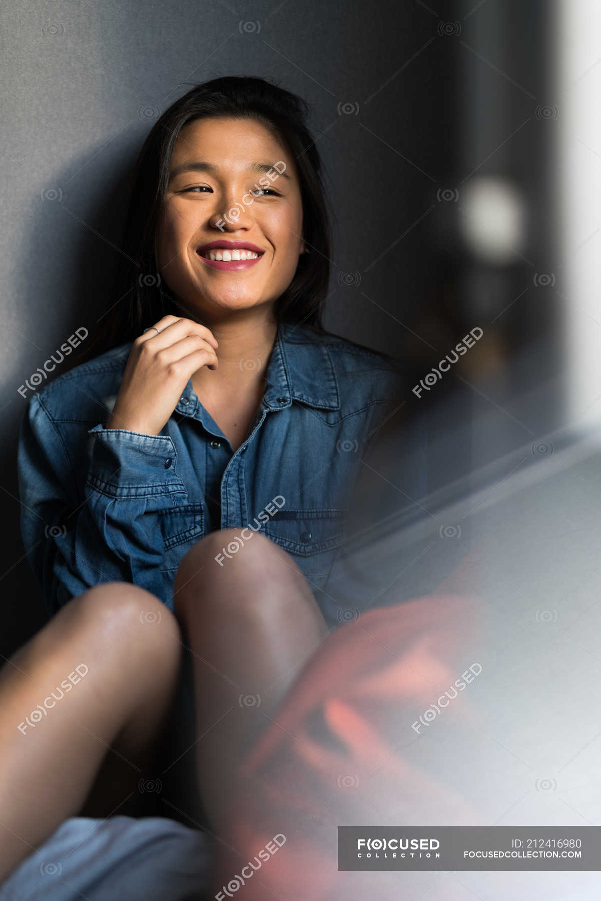 Young Adult Stock Photos: Free Download - ri8dqog