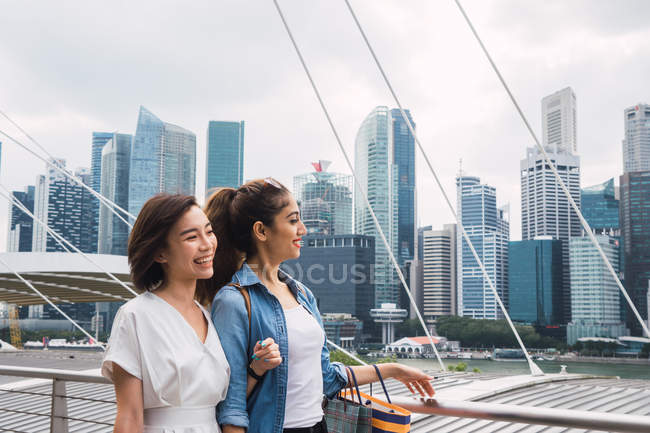 Young beautiful asian women together in urban city — Stock Photo