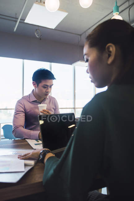 Successful business people working together in modern office — Stock Photo