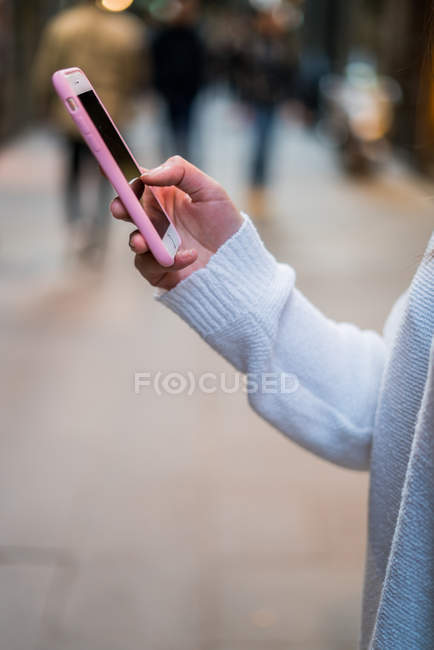 Cropped image of young tourist woman in Barcelona — Stock Photo