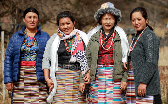 Memba womens of Mechukha on the occassion of marriage ceremony in West Siang District, Arunachal Pradesh — Stock Photo