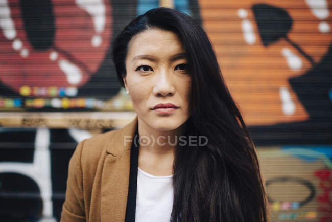 Portrait of asian woman in Madrid, Spain — Stock Photo