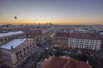 Vue sur la ville au coucher du soleil, Berlin — Photo de stock