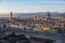 Paysage urbain avec Palazzo Vecchio, Florence — Photo de stock