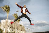 Man jumping in the air — Stock Photo