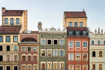 Polónia, Mazóvia, Varsóvia, casas de cidade na Praça do Palácio em Varsóvia, cidade velha, histórica, Património Mundial da UNESCO — Fotografia de Stock