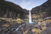 Skaftafell Nationalpark Landschaft mit svartifoss Wasserfall — Stockfoto