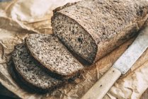 Hausgemachtes Brot mit Leinsamen — Stockfoto