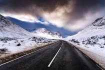 Empty a92 road, Glencoe, Scozia, Regno Unito . — Foto stock