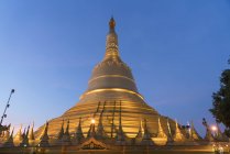 Shwemawdaw Pagoda at dusk, in Bago, Myanmar, Asia — Stock Photo