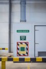 Stickstoffgenerator in einer Fabrik — Stockfoto