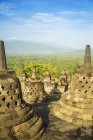 Indonesia, Giava, Complesso del Tempio di Borobudur sulla collina — Foto stock