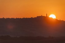 Italy, Tuscany, Val d'Orcia, sunrise over Pienza — Stock Photo