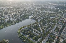 Alstersee mit Erntebezirk — Stockfoto