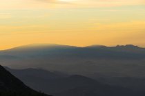 Tramonto sulle montagne appenniniche — Foto stock