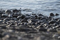 Spagna, Tenerife, pietre sulla spiaggia — Foto stock