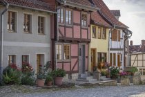 Alemanha, Quedlinburg, Muenzenberg, casas velhas de meia-madeira — Fotografia de Stock