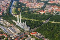 Германия, Бавария, Мюнхен, Теплоэлектроцентраль на реке Изар — стоковое фото