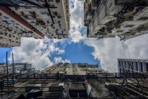 China, Hong Kong, facades of Chungking Mansions seen from below — Stock Photo