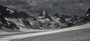 Svizzera, Alpi Pennine, Alpinisti sul ghiacciaio dell'Otemma — Foto stock