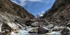 Népal, Khumbu, Everest region, Ama Dablam pendant la journée — Photo de stock