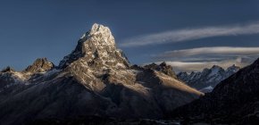 Nepal, Himalaia, Khumbu, Everest Region, Taboche durante o dia — Fotografia de Stock
