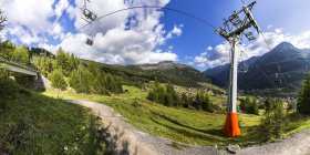 Österreich, Sölden, Sessellift nahe der Ötztaler Gletscherstraße tagsüber — Stockfoto